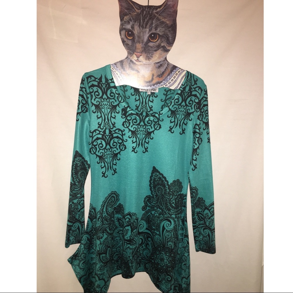 PRICE DROP ‼️ EUC Gorgeous Ladies Top - Small
